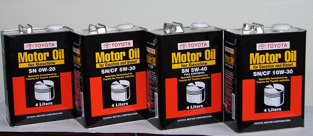 Toyota-Genuine-Motor-Oil1 - Copy.jpg